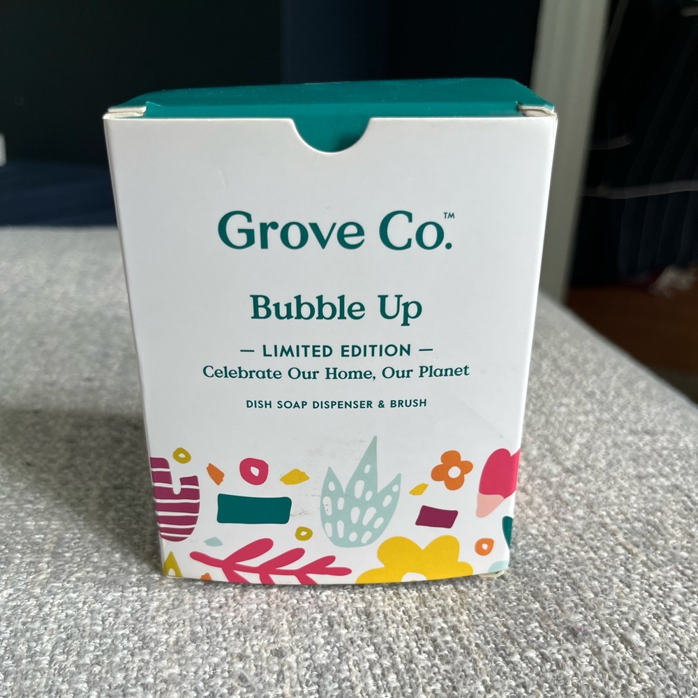 NIB Grove Co Bubbles Up Dish Soap Dispenser and Brush